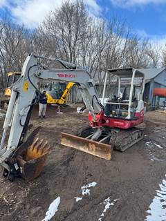 2017 Takeuchi TB240 Mini Excavator - Bucket & Thumb