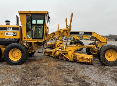 2004 Caterpillar 140H Motor Grader