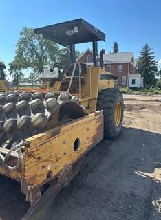 1998 Caterpillar CP563C Padfoot Roller Compactor