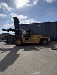 Caterpillar V900 CH Pneumatic Tire Forklift