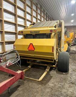2018 Vermeer 605N CORNSTALK SPECIAL Round Baler
