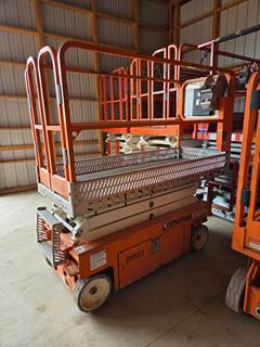 2018 Snorkel S3215L Scissor Lift