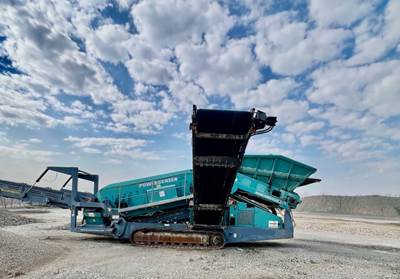 2013 Powerscreen Warrior 1800 Screening Plant