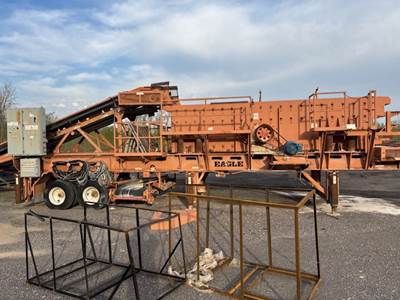 Simplicity 6x20 3 deck Screening Plant