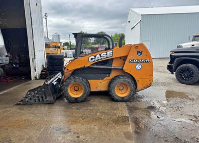 2011 Case SR250 Skid Steer