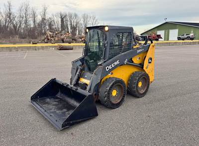 2018 John Deere 316GR Skid Steer - Bucket