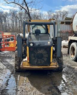 2013 John Deere 333E Skid Steer