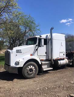 2001 Kenworth T800 Sleeper Semi Truck