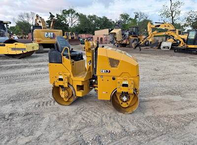 2022 Caterpillar CB1.7 Smooth Drum Roller Compactor
