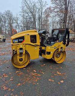 2016 Caterpillar CB34B Smooth Drum Roller Compactor