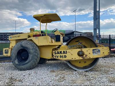 1999 Sakai SV91D Smooth Drum Roller Compactor