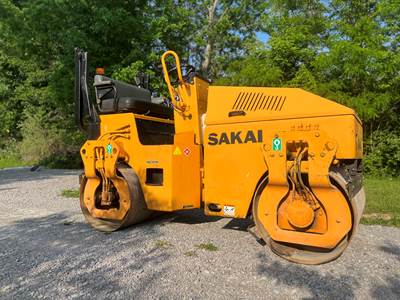 2003 Sakai SW320 Smooth Drum Roller Compactor