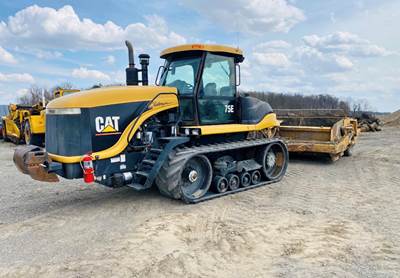 2000 Caterpillar 75E Tractor