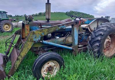 1982 Ford 4600 Tractor