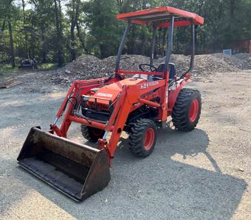 2002 Kubota B21 Tractor