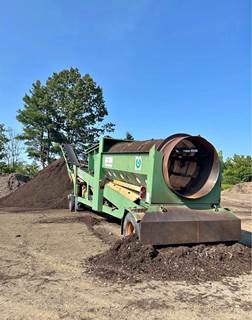 2004 McCloskey 516RE Trommel Screen