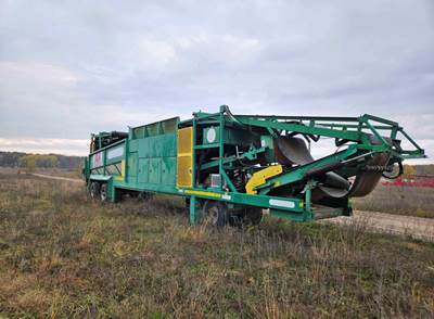 2007 McCloskey 621RE Trommel Screen
