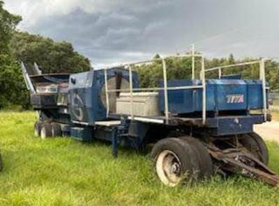 2006 DuraTech 3010 Tub Grinder