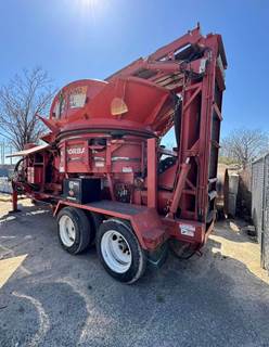 2018 Morbark 1000 Tub Grinder