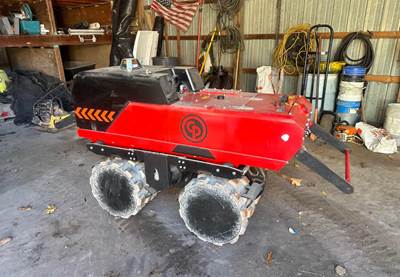 2016 CP Tr630 Walk / Tow Behind Compactor