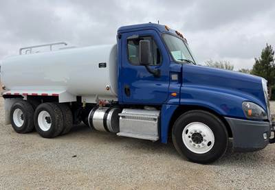 2015 Freightliner Cascadia Water Truck