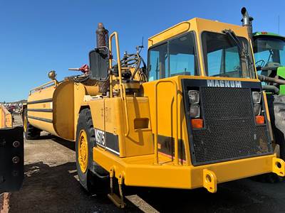 2006 Caterpillar 613 magnum Water Wagon