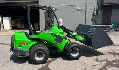 2022 Avant 528 Wheel Loader - Bucket
