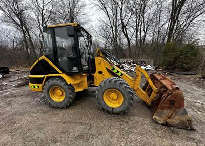 1998 Caterpillar 906 Wheel Loader - Bucket