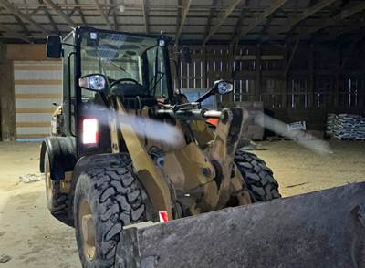 2011 Caterpillar 906H Wheel Loader