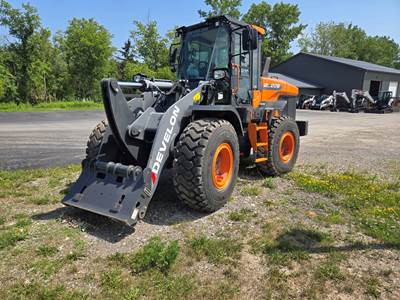 DEVELON DL220-7 Wheel Loader - Bucket