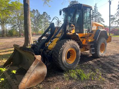 2020 JCB 427HT Wheel Loader