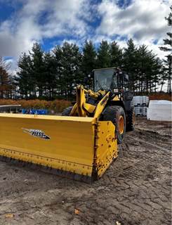 2015 Komatsu WA270 Wheel Loader