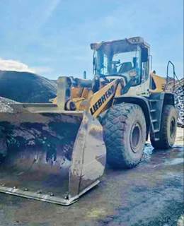 2017 Liebherr L566 Wheel Loader