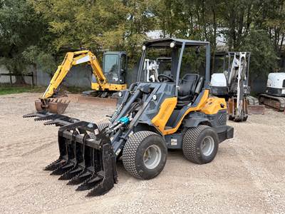 2021 Vermeer ATX720 Large Wheel Loader - Blue Diamond Grapple
