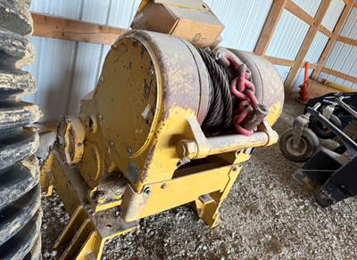Caterpillar D6T Winch