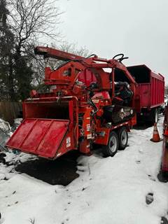 2019 Morbark 2230 Self-Propelled Wood Chipper