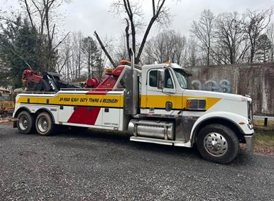 2004 Freightliner Coronado Wrecker Tow Truck