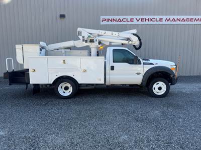 2014 Ford F550 4x4 Bucket Truck Boom / Bucket Truck - Altec AT37G Aerial Lift