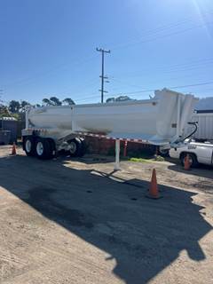 Reliance 28' End Dump Trailer — New Paint, New Tires, Ready to Work