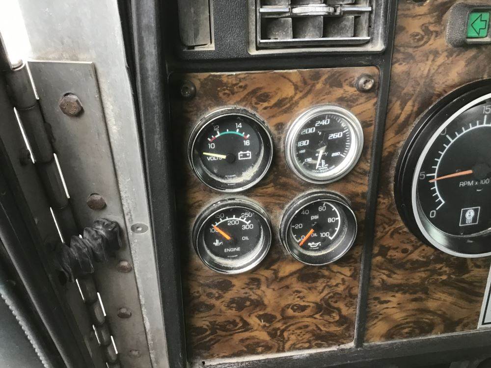 1999 Kenworth T800 Gauge For Sale ÎleAuxNoix, QC, Canada GX26853