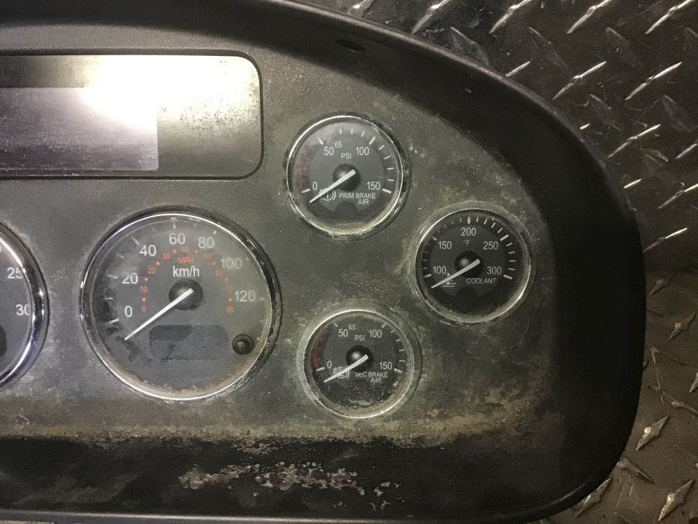 Peterbilt Instrument Panel Cluster For Sale ÎleAuxNoix, QC, Canada Q436049301004