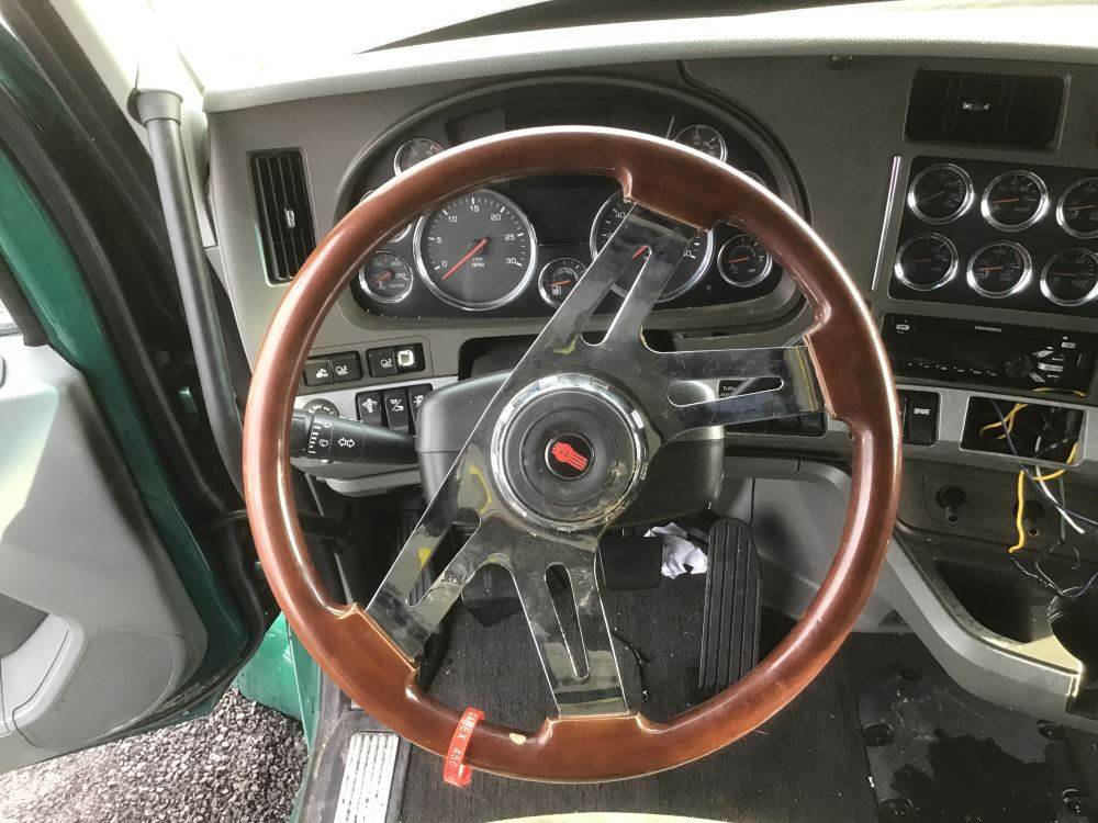 2018 Kenworth T680 Steering Wheel For Sale ÎleAuxNoix, QC, Canada