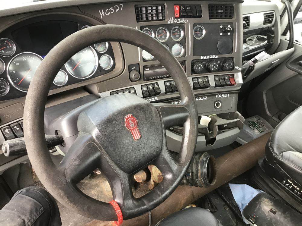 2016 Kenworth T680 Steering Wheel For Sale ÎleAuxNoix, QC, Canada