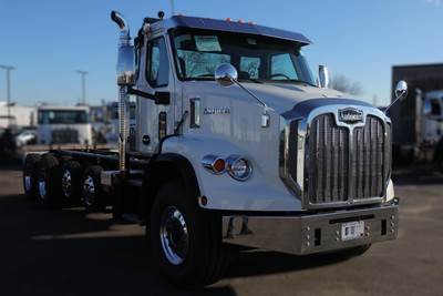 Autocar DC64 Cab & Chassis Truck - Cummins, 455HP, Amt