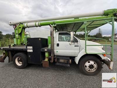 2009 Ford F-750 Forestry Bucket Truck - Ariel Bucket Non CDL