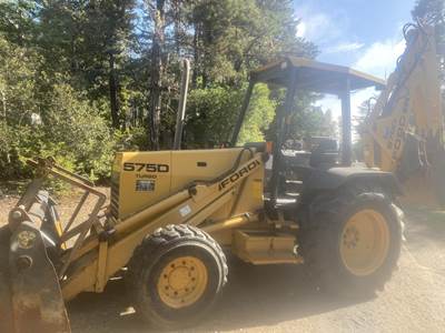 Ford 575D Backhoe