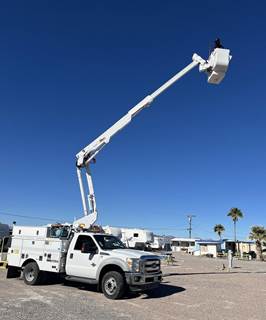 Ford F-550 XLT Boom / Bucket Truck - 2016 ALTEC AT37G Aerial Lift, Automatic
