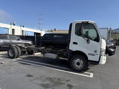 Hino 195 Cab & Chassis Truck - Automatic