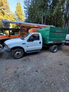 Ford F-450 Chipper Truck - Automatic