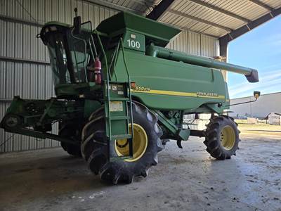 John Deere 9650 CTS Combine